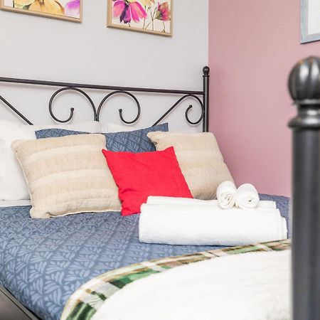 Pet-Friendly Home - Near Chinatown & Little Italy Ottawa Exterior photo